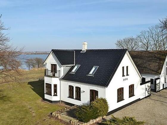 Four-Bedroom Holiday home in Kerteminde - Photo3
