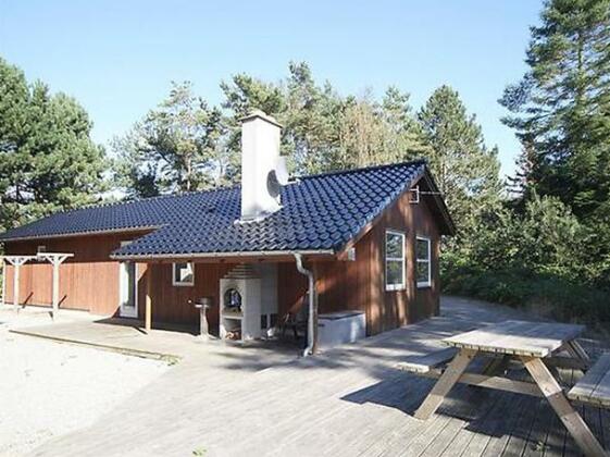 Four-Bedroom Holiday home in Knebel 2