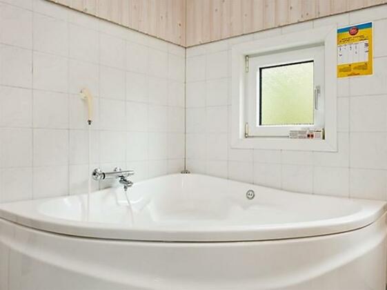 Three-Bedroom Holiday home in Knebel 12 - Photo4
