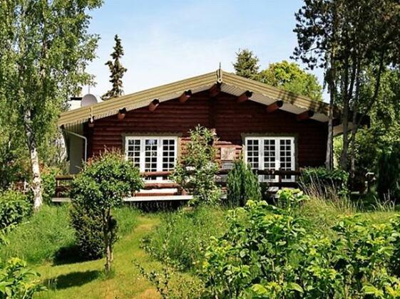 Three-Bedroom Holiday home in Knebel 16