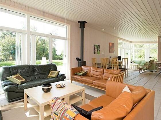 Three-Bedroom Holiday home in Knebel 18 - Photo5
