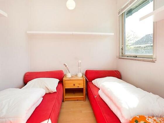 Two-Bedroom Holiday home in Knebel 2 - Photo5
