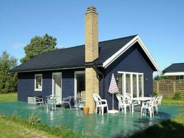 Two-Bedroom Holiday home in Knebel 2