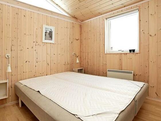 Two-Bedroom Holiday home in Knebel 9 - Photo4