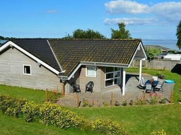 Three-Bedroom Holiday home in Sjolund 3