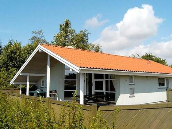 Two-Bedroom Holiday home in Bjert 1