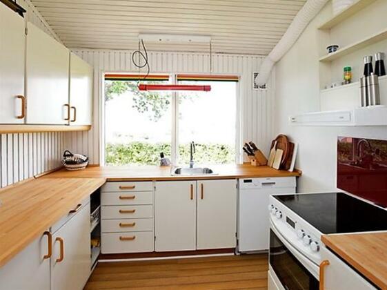 Two-Bedroom Holiday home in Hejls 22 - Photo3