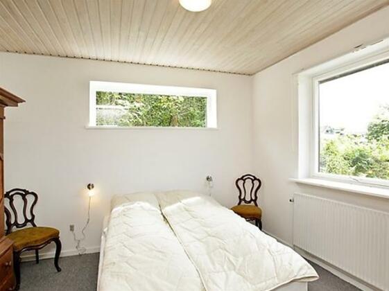 Two-Bedroom Holiday home in Hejls 22 - Photo4