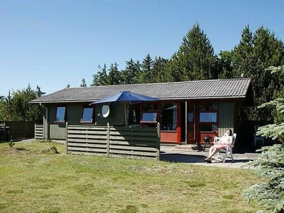 Three-Bedroom Holiday home in Logstor 11