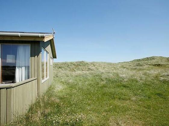 Two-Bedroom Holiday home in Lokken 11 - Photo4