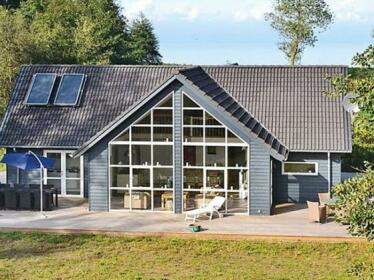 Three-Bedroom Holiday home in Bogense 2