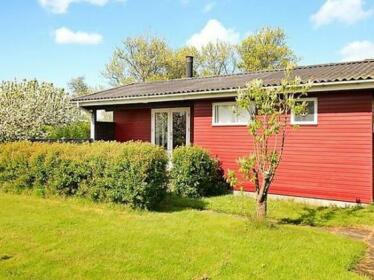 Two-Bedroom Holiday home in Otterup 5