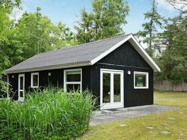 Two-Bedroom Holiday home in Rorvig