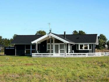Four-Bedroom Holiday home in Hadsund 14