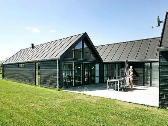 Four-Bedroom Holiday home in Hadsund 17