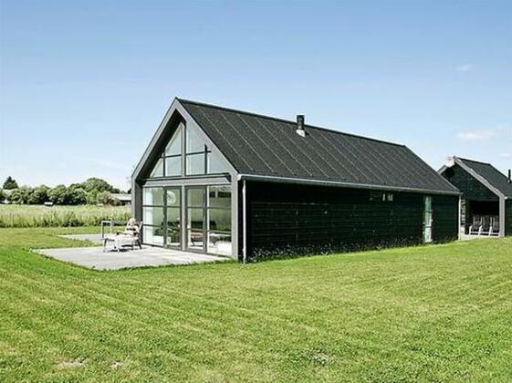 Four-Bedroom Holiday home in Hadsund 17 - Photo3