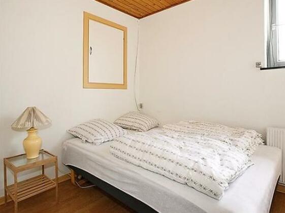 Nine-Bedroom Holiday home in Hadsund - Photo5