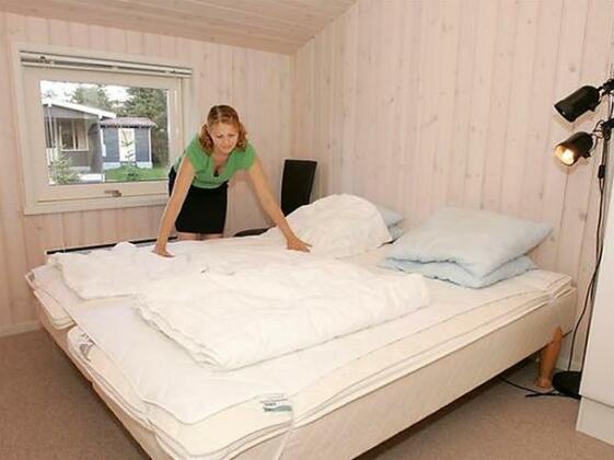 Three-Bedroom Holiday home in Hadsund 8 - Photo4