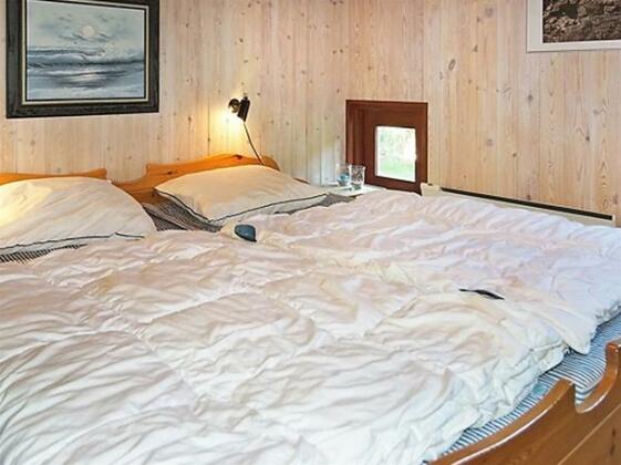 Two-Bedroom Holiday home in Hadsund 9 - Photo4