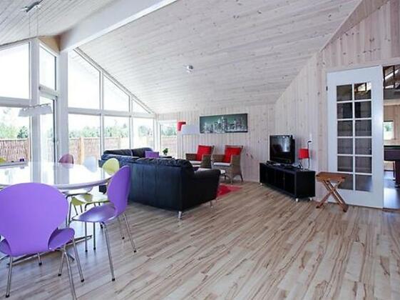 Four-Bedroom Holiday home in Rodby 7 - Photo3