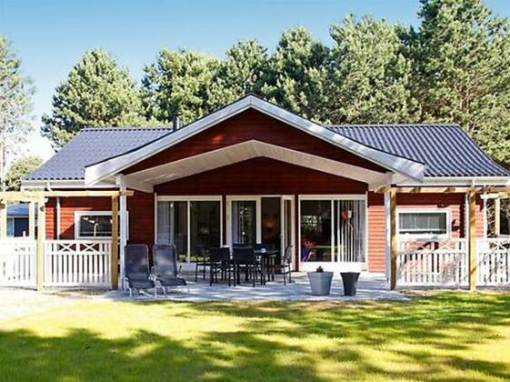 Three-Bedroom Holiday home in Rodby 23