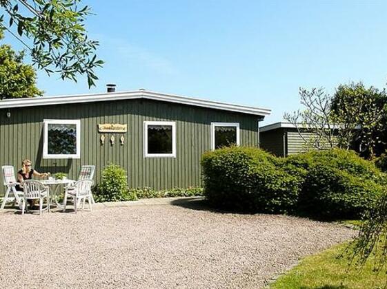Two-Bedroom Holiday home in Ronne 1 - Photo2