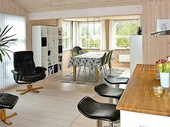 Four-Bedroom Holiday home in Saltum 2 - Photo2