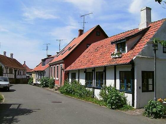 Two-Bedroom Holiday home in Allinge 2