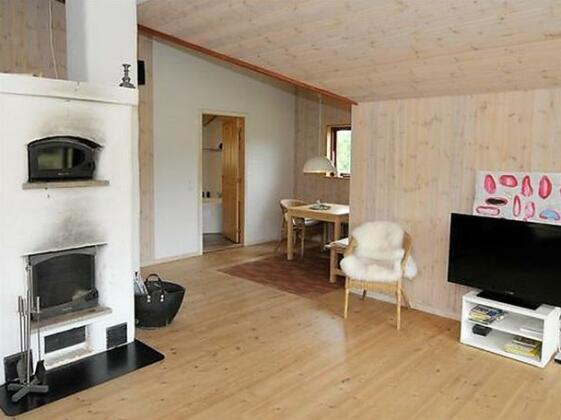 Two-Bedroom Holiday home in Silkeborg 5 - Photo4