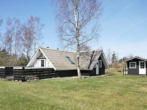 One-Bedroom Holiday home in Hojslev 2