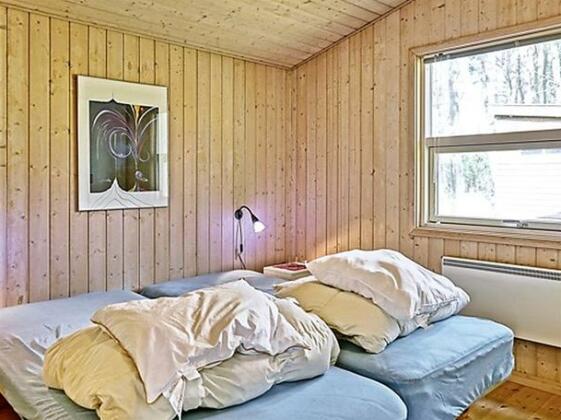 Three-Bedroom Holiday home in Aakirkeby 5 - Photo2