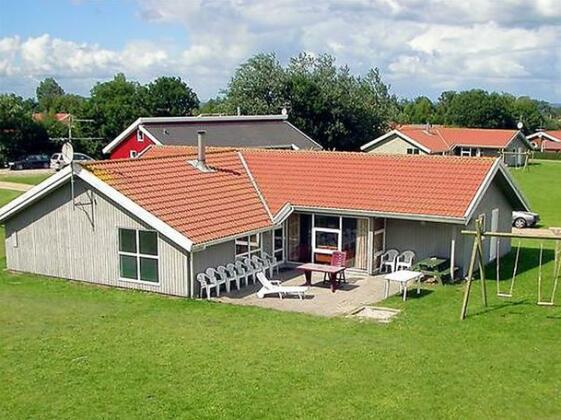 Five-Bedroom Holiday home in Nordborg 2