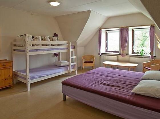 Ten-Bedroom Holiday home in Broager - Photo4