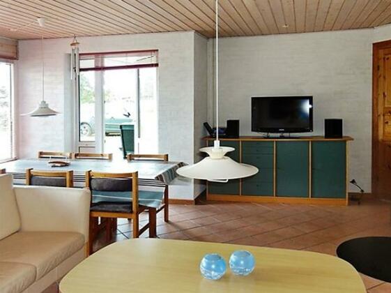 Three-Bedroom Holiday home in Storvorde 1 - Photo2