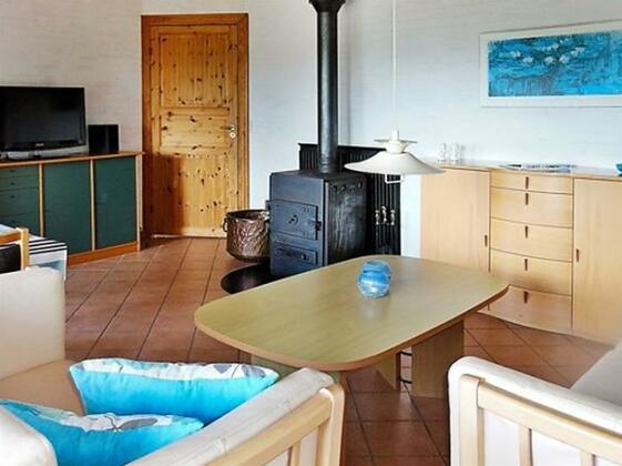 Three-Bedroom Holiday home in Storvorde 1 - Photo4