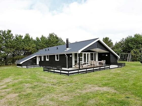 Three-Bedroom Holiday home in Storvorde 5 - Photo2