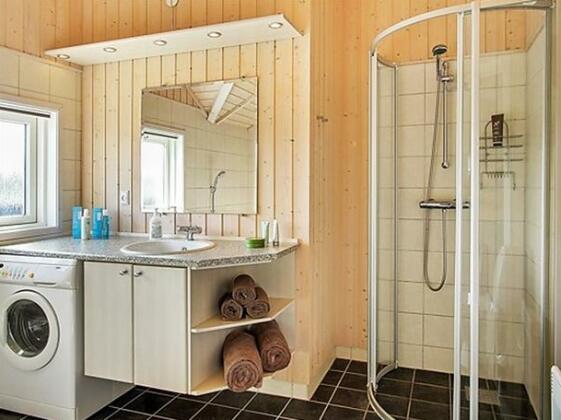 Three-Bedroom Holiday home in Storvorde 6 - Photo4