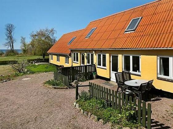Two-Bedroom Holiday home in Svaneke 4 - Photo3