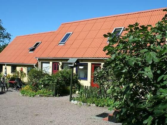 Two-Bedroom Holiday home in Svaneke 5