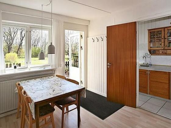 Two-Bedroom Holiday home in Svaneke 5 - Photo3