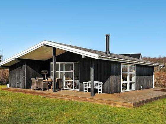 Two-Bedroom Holiday home in Svendborg 4 - Photo2
