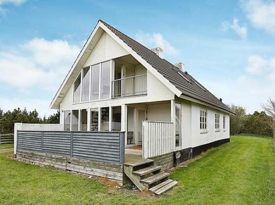 Four-Bedroom Holiday home in Snedsted - Photo2