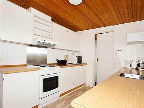 Four-Bedroom Holiday home in Thisted 12 - Photo4