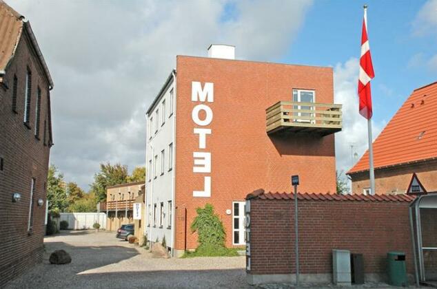 Motel Apartments - Photo2