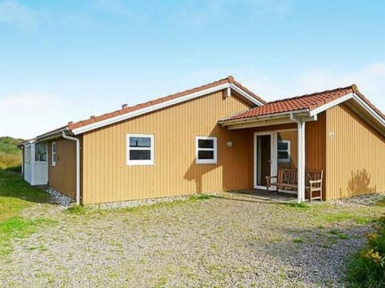 Five-Bedroom Holiday home in Vejers Strand 1 - Photo2