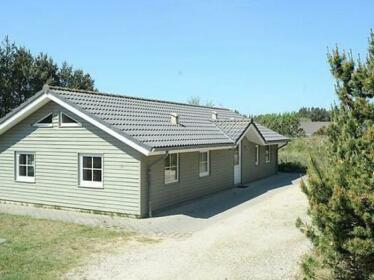Four-Bedroom Holiday home in Blavand 12