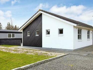 Four-Bedroom Holiday home in Blavand 23
