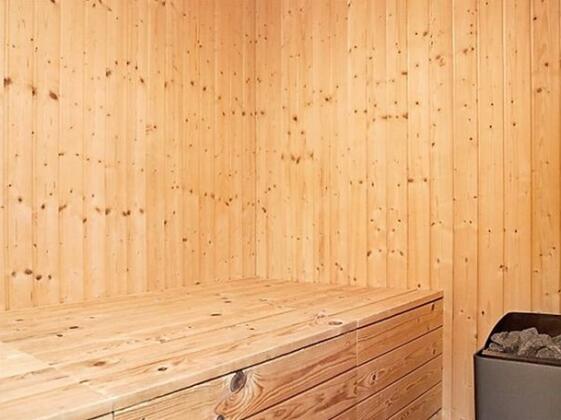 Four-Bedroom Holiday home in Blavand 24 - Photo2