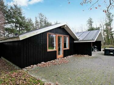Four-Bedroom Holiday home in Blavand 3
