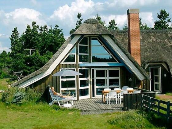 Four-Bedroom Holiday home in Blavand 39 - Photo2